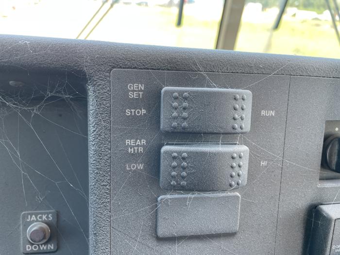 1999 ford motorhome-chassis super-duty with 106821 miles for sale near elk-river, minnesota 01ea34c4654d4264af20843ff6526c59.jpg