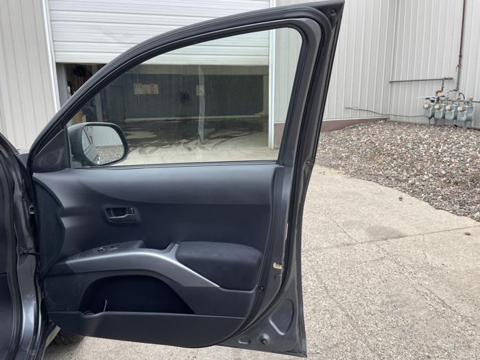 2007 mitsubishi outlander xls with 168949 miles for sale near elk-river, minnesota 031e4c77021441948906e52c8530bafc.jpg