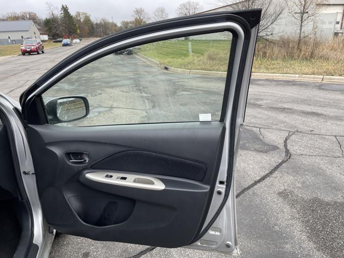 2007 toyota yaris sel with 218756 miles for sale near elk-river, minnesota 0373ecd4b8784b20af656adae3bc88ca.jpg