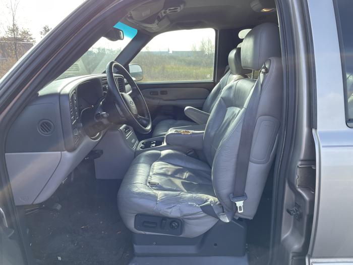 2001 chevrolet tahoe with 265949 miles for sale near elk-river, minnesota 0520e0d92adc44f18fa969d72dc8c7d6.jpg