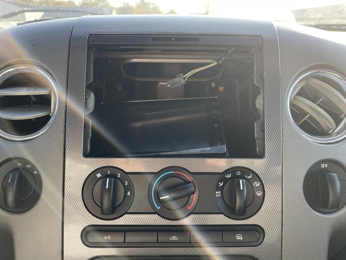2005 ford f-150 xlt with 236468 miles for sale near elk-river, minnesota 0585f71f13a2482cb5015a9569c0b6a3.jpg