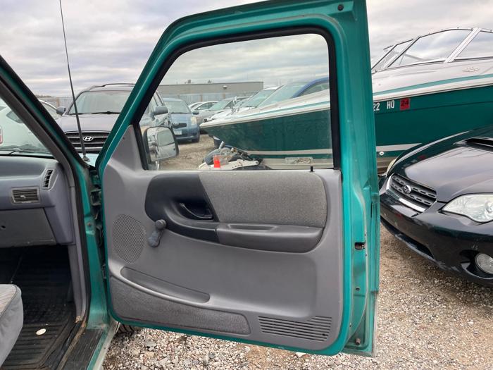 1993 ford ranger-crew-cab-(4-door) xl with 53672 miles for sale near elk-river, minnesota 0651a95135184fbd956ba04b689a1c1c.jpg