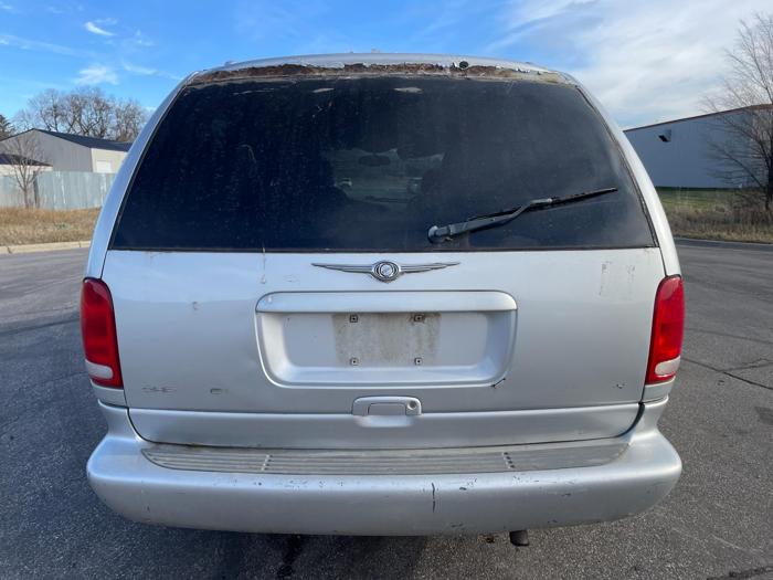 2000 chrysler town-and-country limited with 184467 miles for sale near elk-river, minnesota 0671208b731a4caa81f21563e7f34c5c.jpg