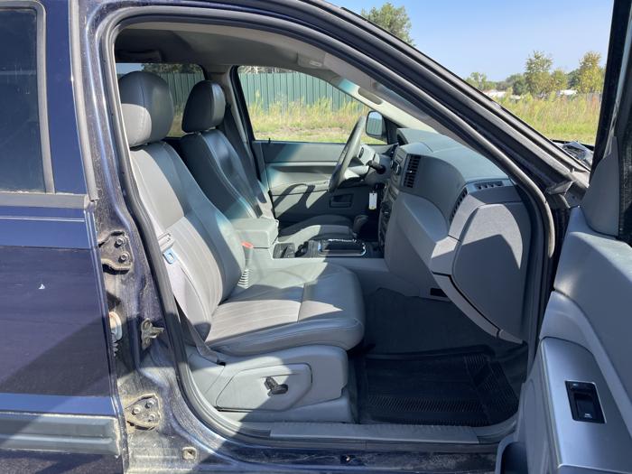 2006 jeep grand-cherokee laredo with 190993 miles for sale near elk-river, minnesota 06bfc44c7d9a45d2bfe92f9e9058065f.jpg