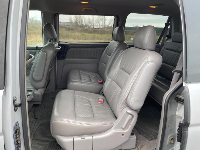2002 honda odyssey-ex-l ex-l with 306638 miles for sale near elk-river, minnesota 07aaca9503834ffeb22714d0ff2c0801.jpg