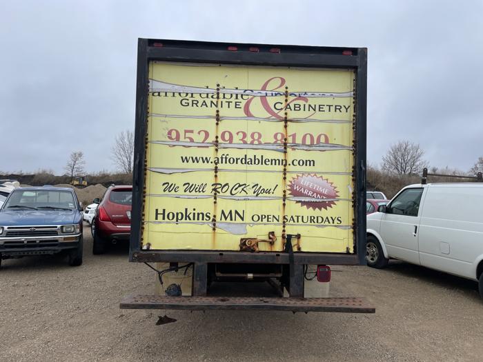 2003 ford e-350 with 214526 miles for sale near elk-river, minnesota 0803657bfe214b7d943ba19c98d22fb4.jpg