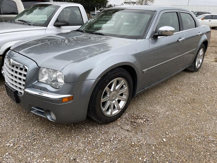 2006 chrysler 300c sel with 144880 miles for sale near elk-river, minnesota 08a5b9302cc34e5bb1a60078bb1a22d0.jpg