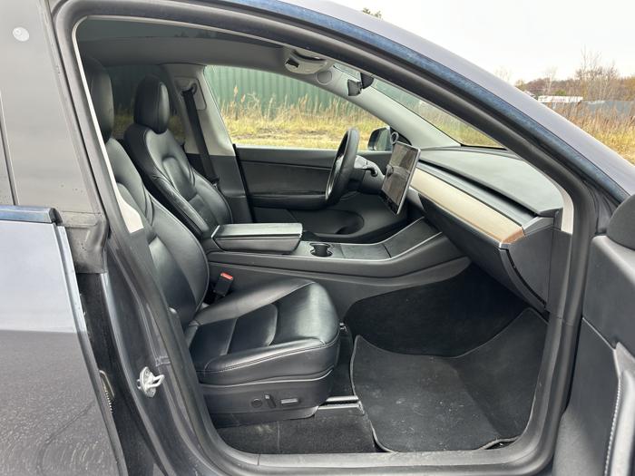 2020 tesla model-y performance with 113734 miles for sale near elk-river, minnesota 09bdb7d6c7d441f9b167bc0e117299c1.jpg