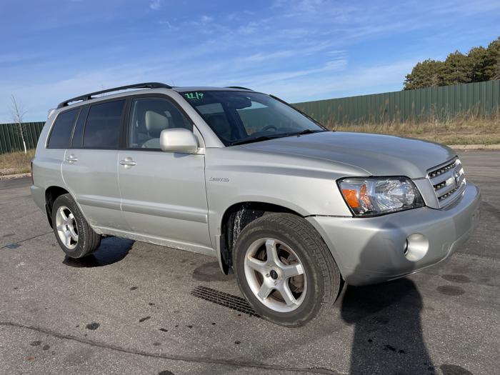 2004 toyota highlander std with 220107 miles for sale near elk-river, minnesota 0b85b4377f2b447da7208b61f0846a52.jpg