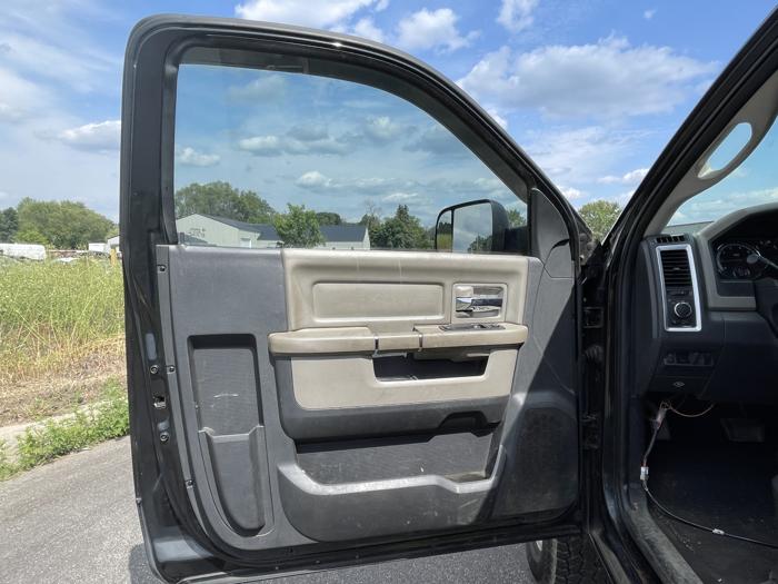 2011 ram 2500 slt with 160552 miles for sale near elk-river, minnesota 0b8aad2c59da44fba4ff46309fca2b17.jpg