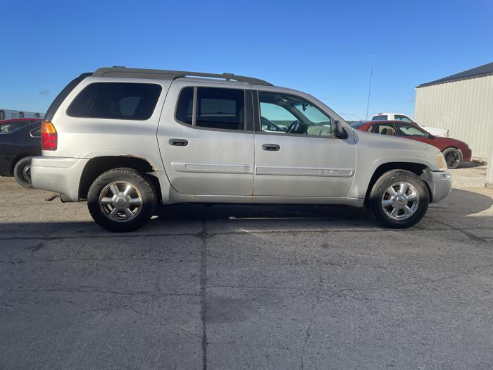 2005 gmc envoy xl-sle with 171865 miles for sale near elk-river, minnesota 0c7ed9868e6c41959adc1d8f7fa5862d.jpg