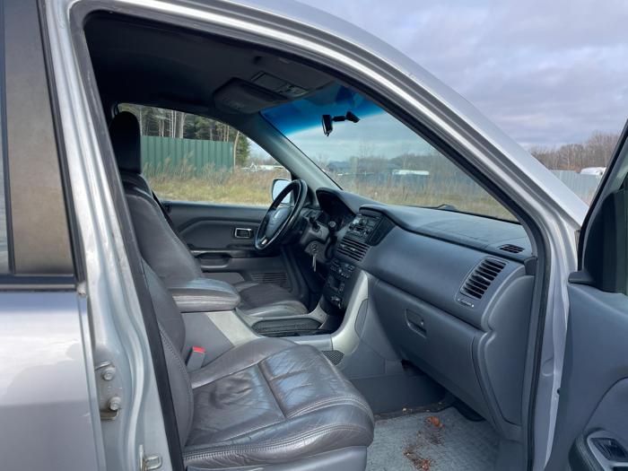 2004 honda pilot ex-l with 209900 miles for sale near elk-river, minnesota 0d463b11b1e44c2bae97f5d5cc03ecb7.jpg