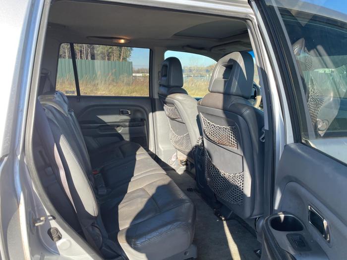 2005 honda pilot ex-l with 286175 miles for sale near elk-river, minnesota 0d761d5b51394319a54eb1ac2f186514.jpg