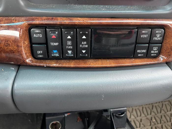 2002 buick lesabre limited for sale near elk-river, minnesota 0e750179acb54ed0884a9d9b5d8e90b1.jpg