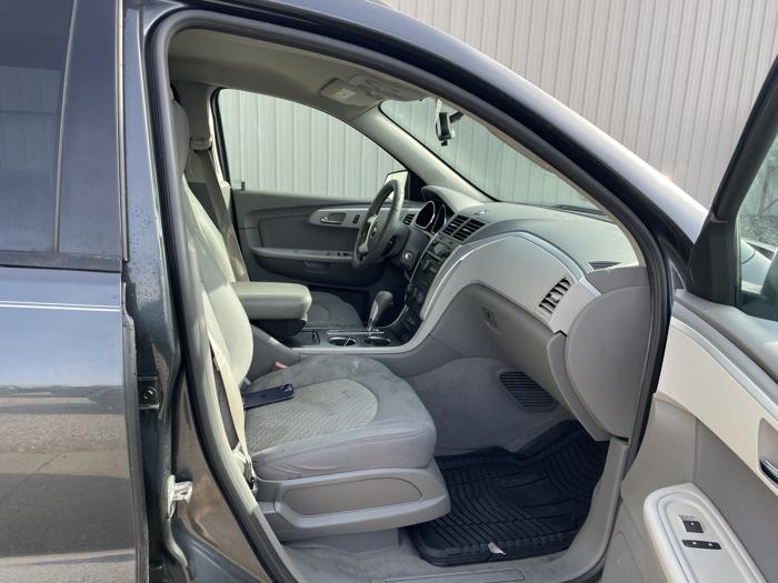 2011 chevrolet traverse ls with 190258 miles for sale near elk-river, minnesota 105182104a6b4c1da7c7a64d2aad076f.jpg
