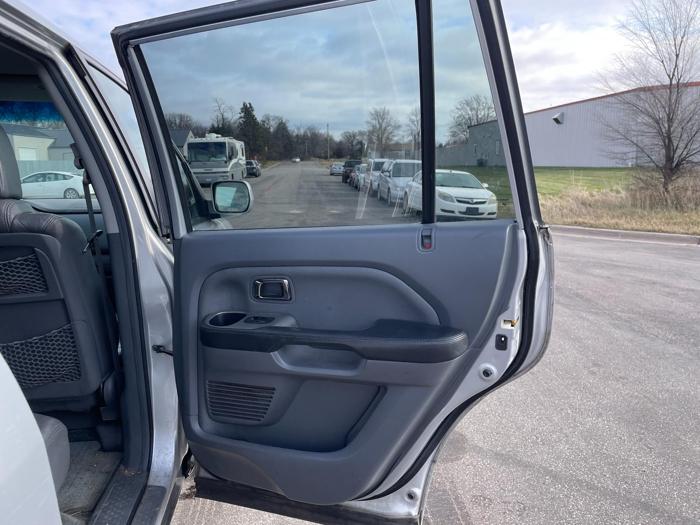 2004 honda pilot ex-l with 209900 miles for sale near elk-river, minnesota 1145eb85a4c04d53a9bf779208ff5e76.jpg