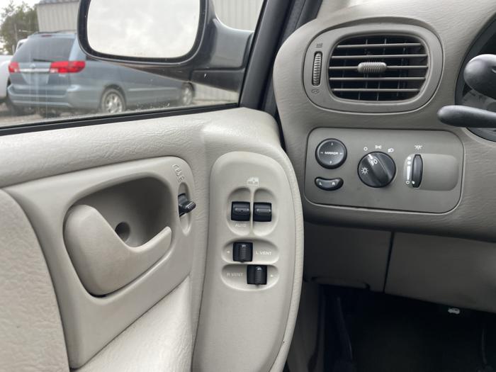 2005 dodge caravan-grand-caravan sxt with 184852 miles for sale near elk-river, minnesota 12664cae00df462682bcce02165d2140.jpg