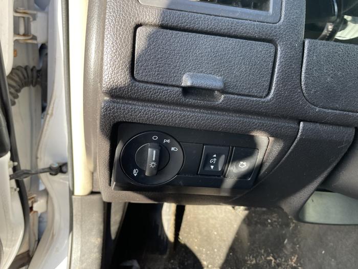 2011 ford fusion with 170049 miles for sale near elk-river, minnesota 137eea01571e480390fe6f2d87f48349.jpg