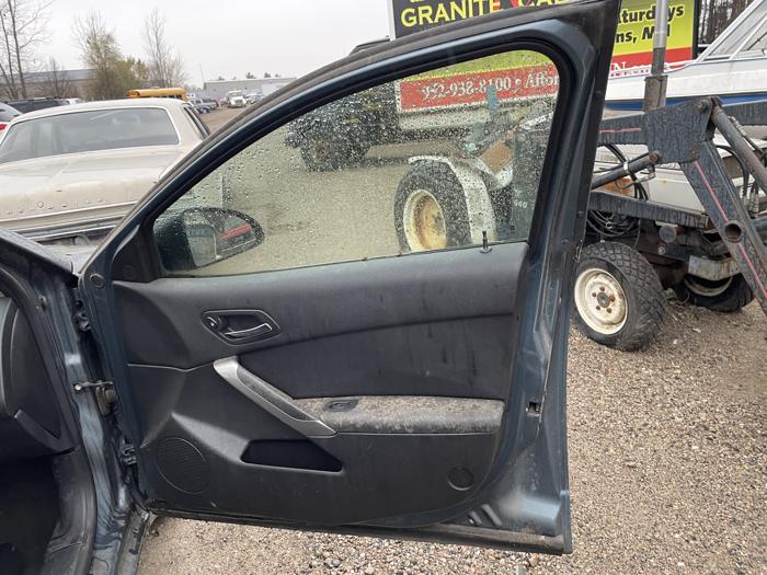 2005 pontiac g6-gt sel with 143042 miles for sale near elk-river, minnesota 13f61689b3574919a124d73c2da64c7a.jpg