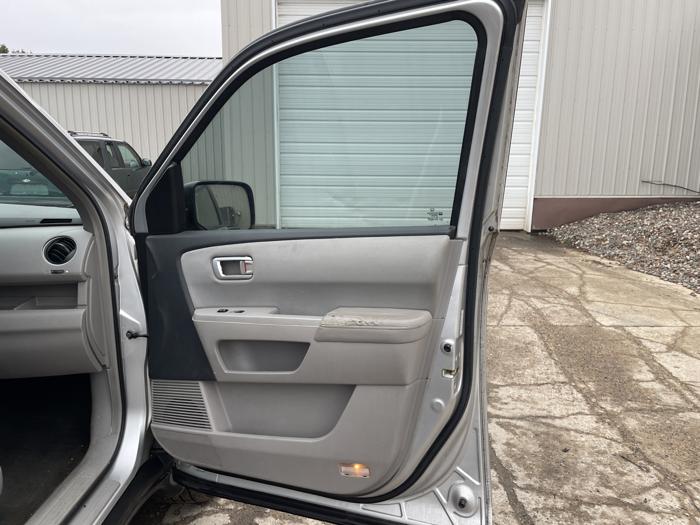 2009 honda pilot ex with 161359 miles for sale near elk-river, minnesota 16a549982c7b4bc2a9d3962484004f8b.jpg