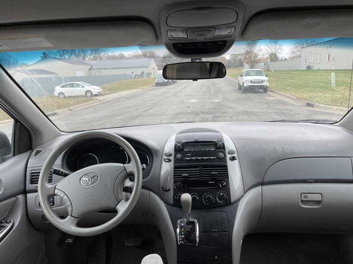 2006 toyota sienna le with 201395 miles for sale near elk-river, minnesota 18748bc674f641a58651d09b1bb4bf02.jpg