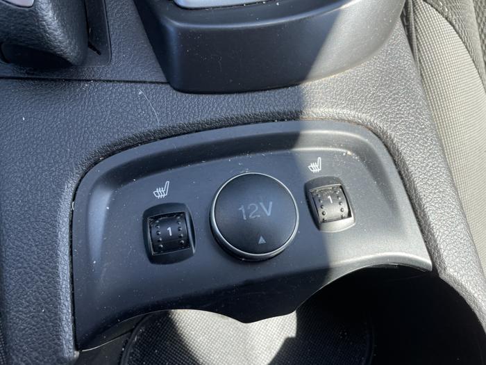 2013 ford focus se with 152963 miles for sale near elk-river, minnesota 194bba7a24b042b0bd268c482c907f17.jpg