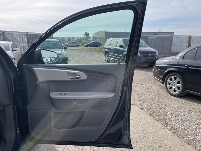 2011 chevrolet traverse ls with 190258 miles for sale near elk-river, minnesota 19551b9700e445289a2cb849eb14c9fa.jpg