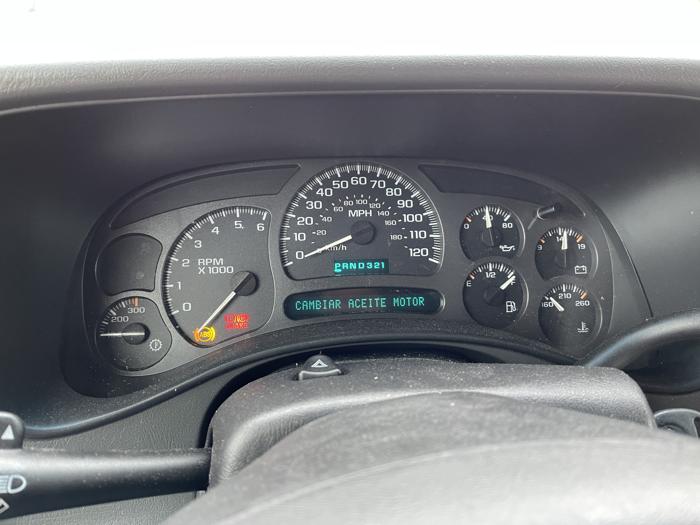 2004 chevrolet suburban with 289418 miles for sale near elk-river, minnesota 1a8e22341fb64d9aa5a6b13ec8770cf5.jpg