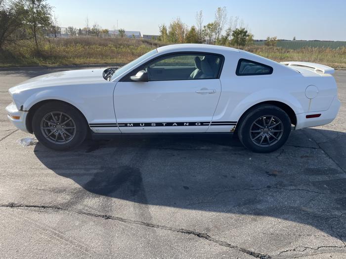 2005 ford mustang sel with 98429 miles for sale near elk-river, minnesota 1bf1bc052068421fb4a3e9ead10fd9e7.jpg