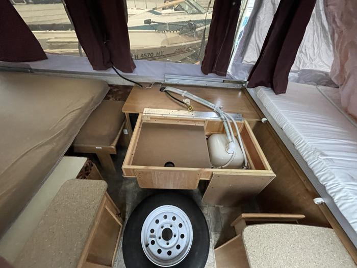 2011 palomino 4102-pop-up-camper for sale near elk-river, minnesota 1ebc55030ddc43dbb24c05e5ed7420be.jpg