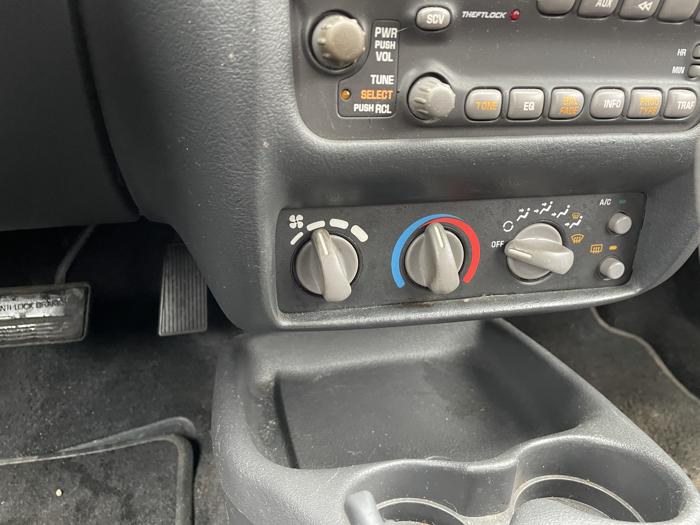 2002 pontiac sunfire se with 118635 miles for sale near elk-river, minnesota 1ed1bc8ec287457bb103e286ba173906.jpg