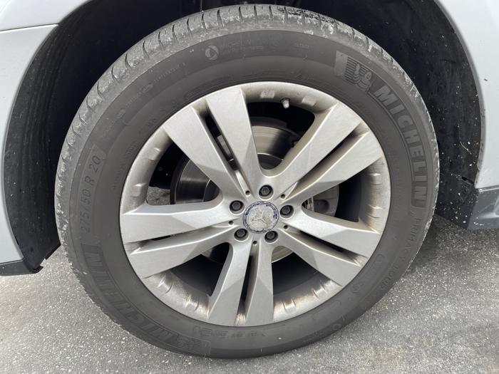 2010 mercedes-benz gl-class 4-matic with 236220 miles for sale near elk-river, minnesota 1fa7a819955249edb6e976fd177cfeac.jpg