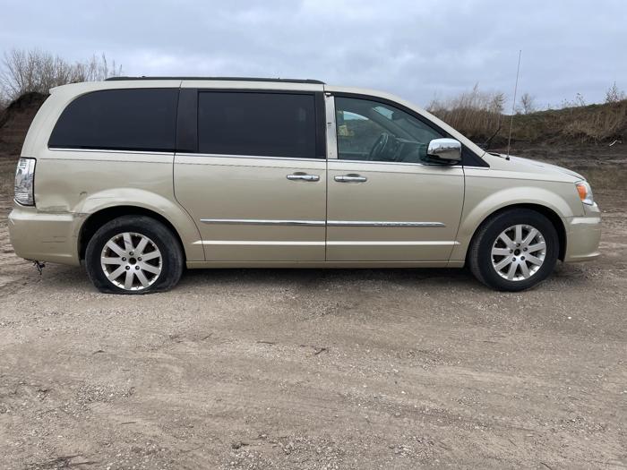 2012 chrysler town-and-country sel with 260369 miles for sale near elk-river, minnesota 2103638efbe748cba1fe9b9b48e45057.jpg