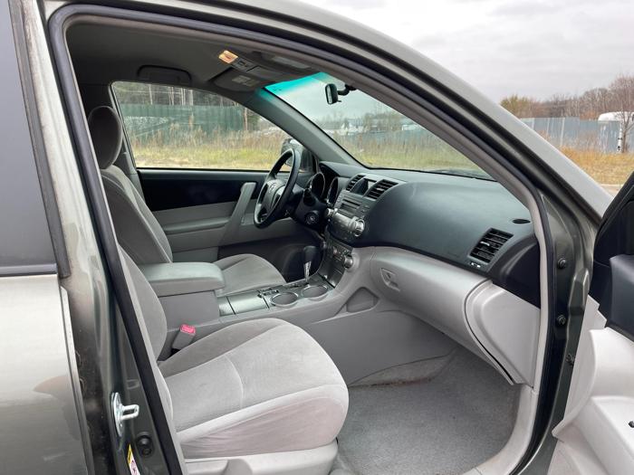 2009 toyota highlander base with 156168 miles for sale near elk-river, minnesota 210a1f110aeb4172b9b8cc2a89ff3147.jpg