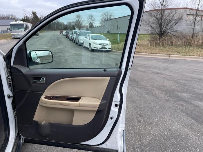 2008 ford taurus-x limited with 187717 miles for sale near elk-river, minnesota 218c311d26d144fcb8e08aed9ad6c90a.jpg