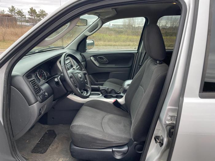 2005 mazda tribute s with 211798 miles for sale near elk-river, minnesota 21d081a7a736474da23d3092b017ec79.jpg