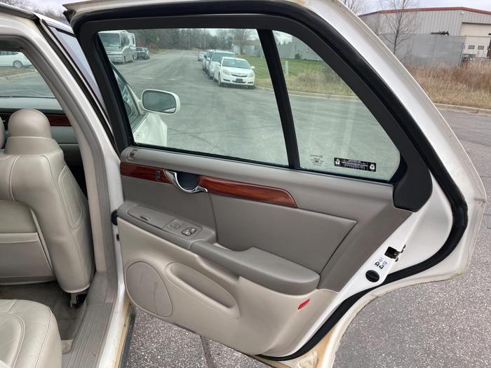 2003 cadillac deville base with 119932 miles for sale near elk-river, minnesota 22c1454862634779844dbd5a2e77422c.jpg