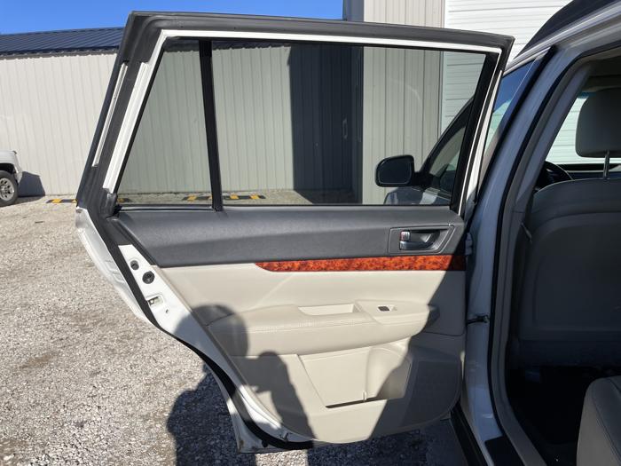 2011 subaru outback limited with 209058 miles for sale near elk-river, minnesota 2371b8c13020475d8f4082fc268c2ae5.jpg