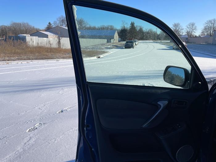 2005 toyota rav4 with 165876 miles for sale near elk-river, minnesota 245914632e164e8187c39288e3e609b4.jpg