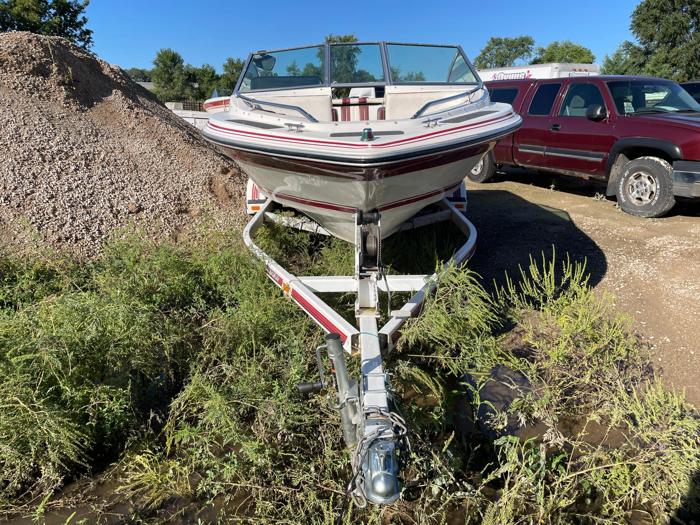 1989 sea-ray bowrider for sale near elk-river, minnesota 262e49ae56a64022a954e682b1e5f315.jpg