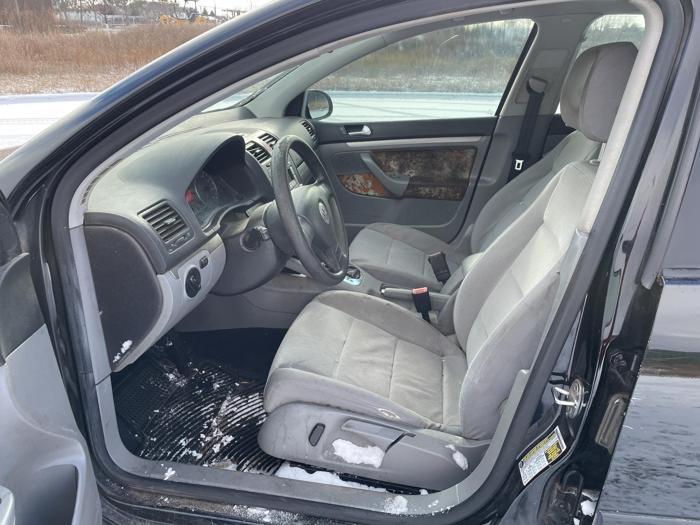 2008 volkswagen rabbit with 191973 miles for sale near elk-river, minnesota 2a7fa3639eb34bb19a9d7322f4d8e4d1.jpg