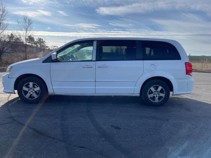 2013 dodge grand-caravan sxt with 270234 miles for sale near elk-river, minnesota 2bac158e48c8431f89d443026afb3115.jpg