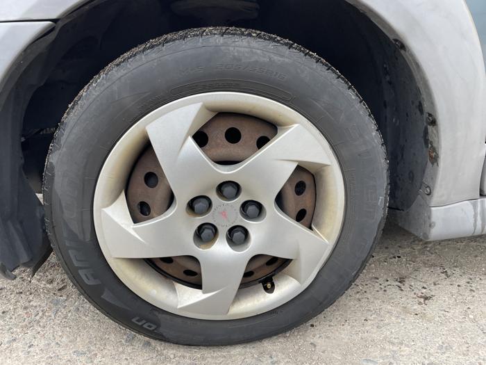 2007 pontiac vibe base with 299999 miles for sale near elk-river, minnesota 2bb0159401e54d139aca39ced1893895.jpg