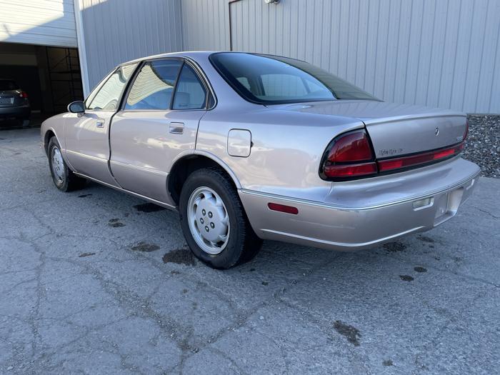 1999 oldsmobile eighty-eight sel with 115148 miles for sale near elk-river, minnesota 2bd93ef5d8a34c86a7a738fb56d6b0ec.jpg