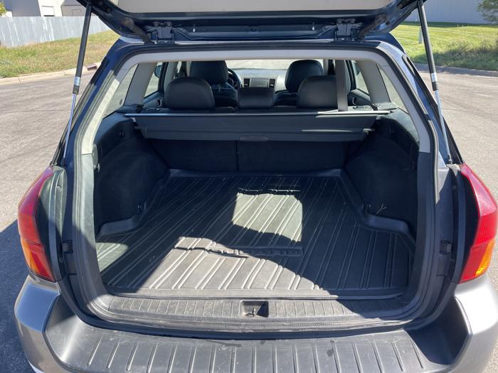 2005 subaru outback 2.5i-limited with 104974 miles for sale near elk-river, minnesota 2c64abdd6c564bbeb465a1f59d352c44.jpg