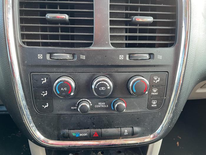 2013 dodge grand-caravan sxt with 270234 miles for sale near elk-river, minnesota 2c94dfdb338f4fe6a3f40b7c44eeba08.jpg