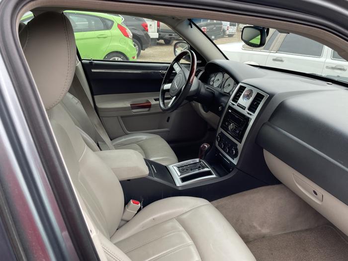 2006 chrysler 300c sel with 144880 miles for sale near elk-river, minnesota 2ccfb50284a8409abd6af65260eec011.jpg