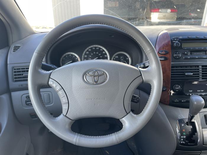 2004 toyota sienna xle with 143682 miles for sale near elk-river, minnesota 2d905bb934aa4d5aa409cbb914802555.jpg