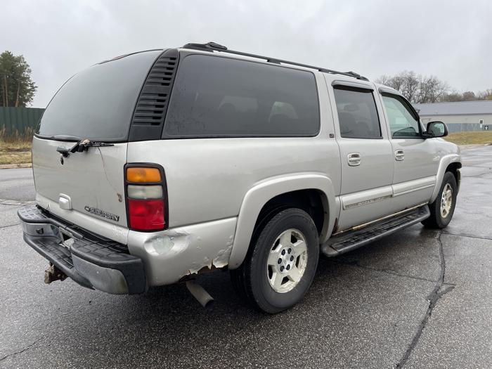 2004 chevrolet suburban with 289418 miles for sale near elk-river, minnesota 2ef859be9840464995bdcdc61e27fa1b.jpg