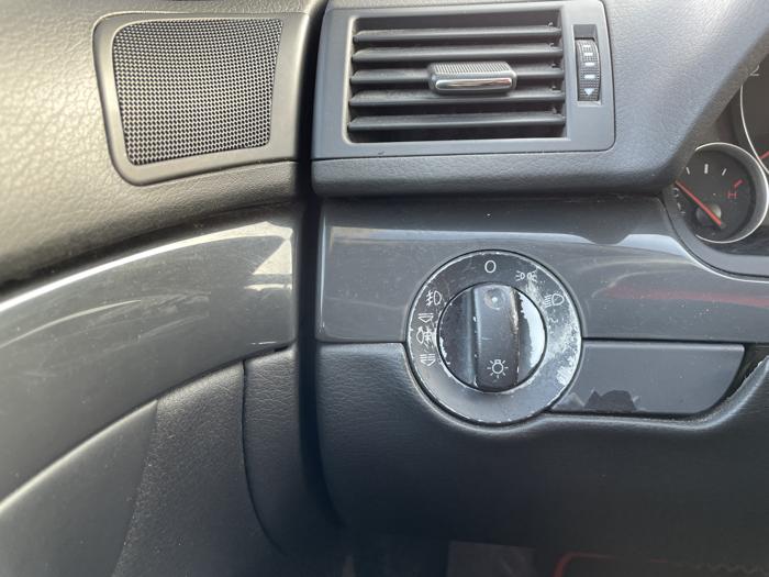 2005 audi a4 sel with 176332 miles for sale near elk-river, minnesota 30082274b8f342f18c55658e92c16a04.jpg